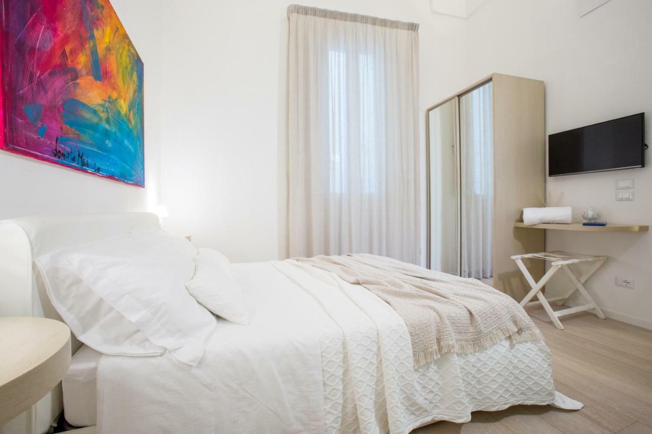 La Finestra Sul Convitto B&B Lecce Exterior photo