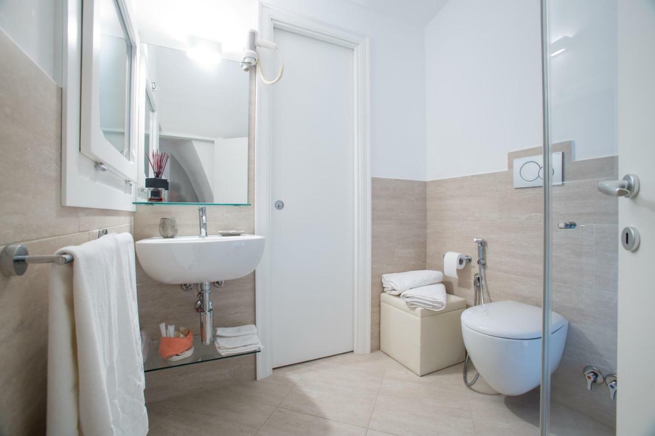 La Finestra Sul Convitto B&B Lecce Exterior photo