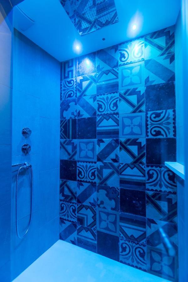 La Finestra Sul Convitto B&B Lecce Exterior photo